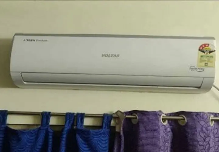 AIR CONDITIONER